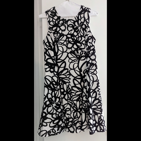 DKNY Fit & Flare Sleeves Dress - Picture 3 of 4